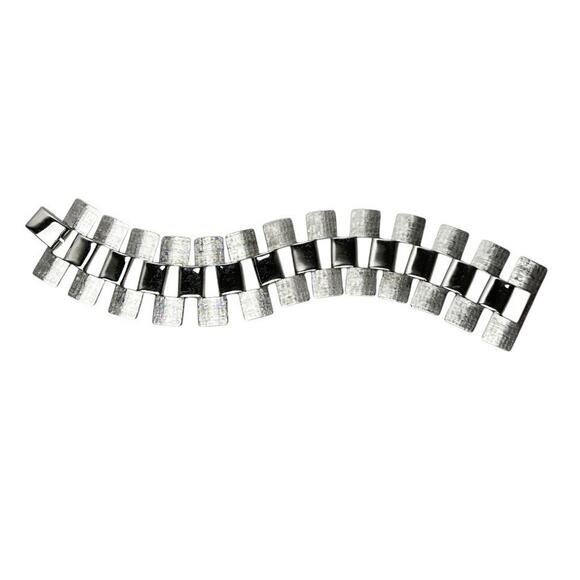 Sarah Coventry Four Seasons Bracelet Brushed And Shiny Silver Tone Textured Link - Picture 2 of 9